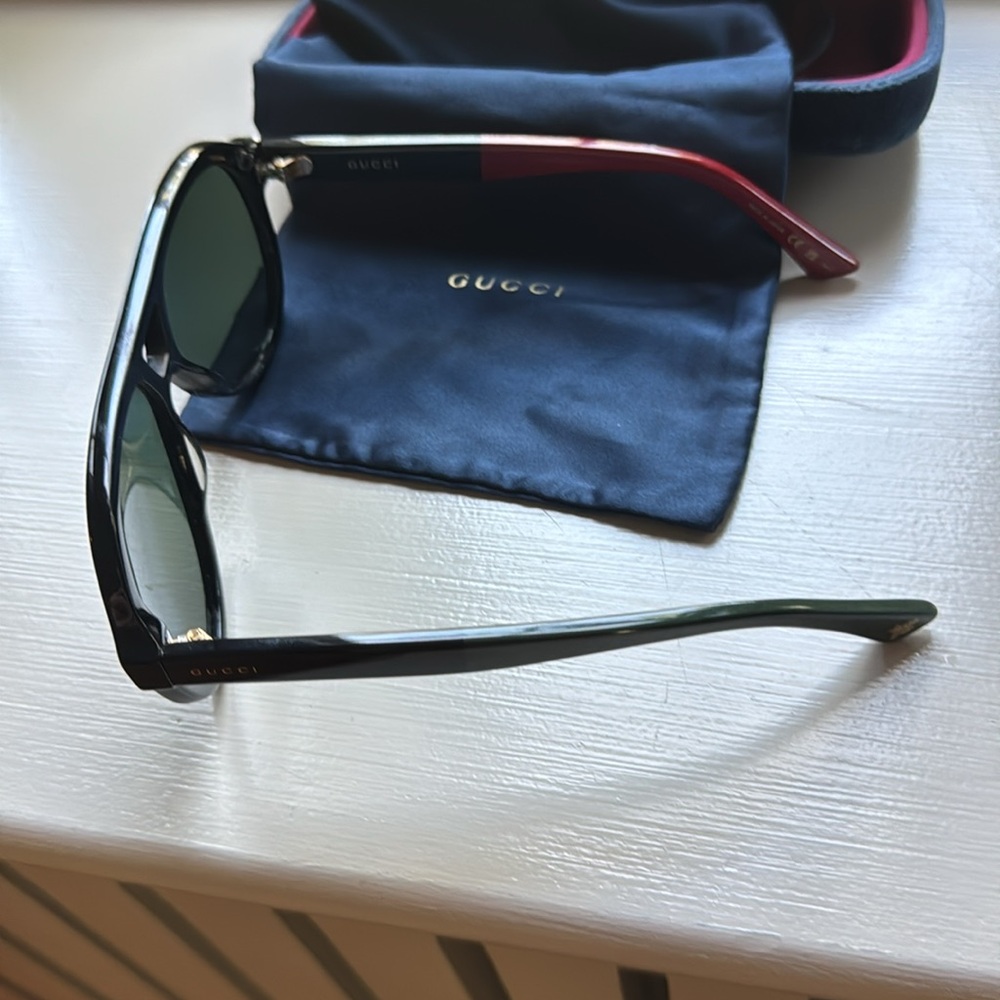 Gucci Black Aviator Sunglasses with Double Bridge - Picture 3 of 5